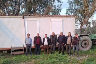 Αγκαλιά αλληλεγγύης από τον Δήμο Ήλιδας – Προσφορά λυώμενου σε πυρόπληκτους ηλικιωμένους στην Ακροποταμιά