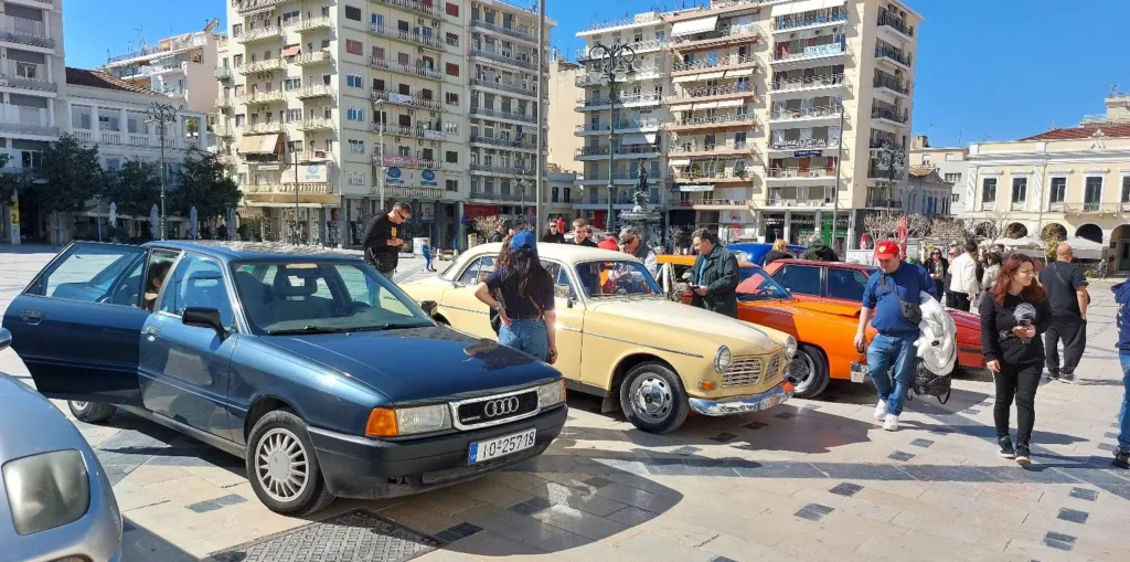 Κοπή Βασιλόπιτας και Έκθεση Ιστορικών Οχημάτων στην Πλατεία Γεωργίου Α΄