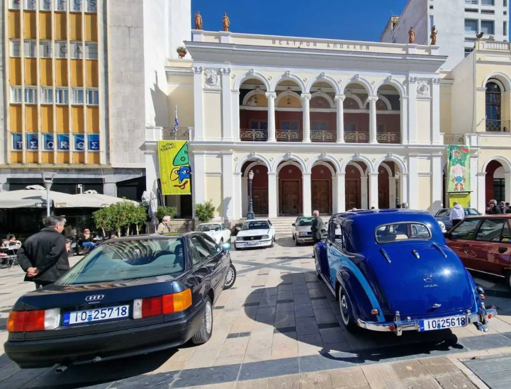 Κοπή Βασιλόπιτας και Έκθεση Ιστορικών Οχημάτων στην Πλατεία Γεωργίου Α΄
