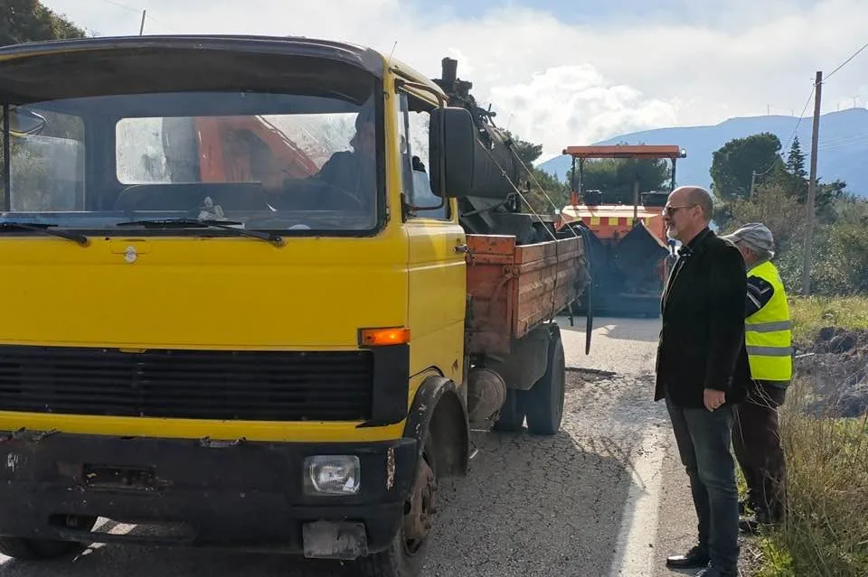 Πάτρα: Παρεμβάσεις οδοποιίας στον δρόμο προς Πιτίτσα - Αυτοψία από τον Χ. Μπονάνο ΦΩΤΟ