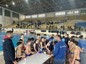 Η μικτή ομάδα πόλο Προ Μίνι της ΝΕΠ νίκησε και τη Ροή