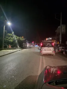 Πάτρα: Μπλοκαρισμένες μπάρες τρένου στην Παραλία – Οδηγοί περνούν με κίνδυνο