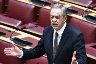 ΠΑΣΟΚ: Πρότεινε τον Πάρι Κουκουλόπουλο για τη θέση του Αντιπροέδρου της Βουλής