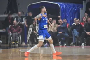 Με μυθικό Τολιόπουλο η Ελλάδα πήρε τη ρεβάνς στο Μαυροβούνιο