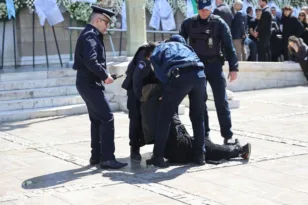 Ελένη Λουκά: Παρέμβαση στην κηδεία της Μαρινέλλας