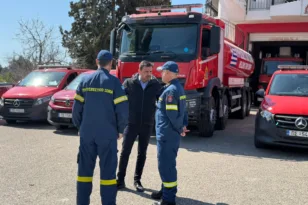 Επίσκεψη του Αν. Νικολακόπουλου στην Πυροσβεστική Υπηρεσία του Πύργου