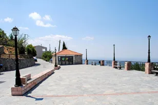 Ανοίγει τουριστικό περίπτερο στο Καλέντζι