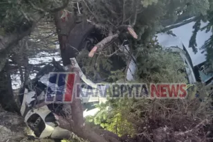 Τροχαίο στα Καλάβρυτα, από θαύμα σώθηκε η οδηγός