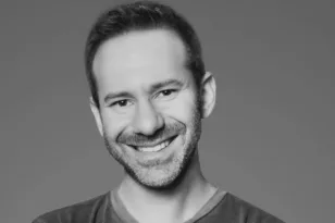 Σόφι Ρέιν για τον ιδρυτή του OnlyFans: «Μεγάλωσα με κουπόνια σίτισης, μου άλλαξε τη ζωή»