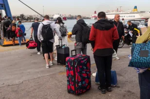 Πάσχα στο σπίτι για αναπληρωτές εκπαιδευτικούς - Ποιες εταιρείες δίνουν έκπτωση έως 50% σε εισιτήρια