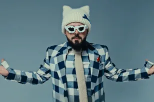 Το βιντεοκλίπ του Ακύλα για το Ferto έφερε χαμό στα social media