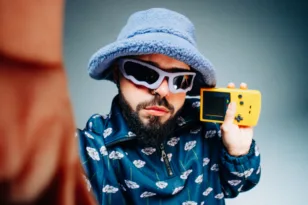 Αντεπίθεση της μικρής οθόνης με Eurovision, Μουντιάλ, Ρουβά, Μπέζο, Ντενίση και Μακρυπούλια