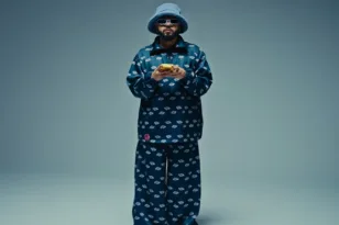 Ο Ακύλας παίζει σε δικό του videogame στο νέο κλιπ του «Ferto» για τη Eurovision