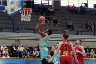 Τρελαίνει κόσμο η ΑΕ Γλαύκου Έσπερου, με Άλεν τρομερή νίκη στο Μετς