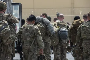 Αποκάλυψη Reuters: Περίπου 140 Αμερικανοί στρατιώτες έχουν τραυματιστεί στον πόλεμο με το Ιράν