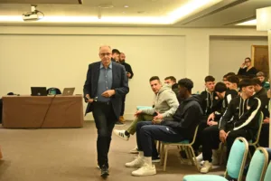 Ο Βαγγέλης Λιόλιος στα πάτρια εδάφη για το Rising Stars - Φωτογραφίες