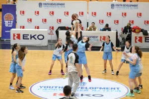 Γιορτή με τα «Γαλανόλευκα Αστέρια» στο «Promitheas Park» - Φωτογραφίες Γιορτή με τα «Γαλανόλευκα Αστέρια» στο «Promitheas Park» - Φωτογραφίες