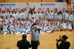 Γιορτή με τα «Γαλανόλευκα Αστέρια» στο «Promitheas Park» – Φωτογραφίες