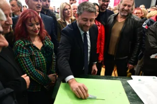 Νίκος Ανδρουλάκης έξω από την κάλπη: ​Η αλλαγή περνά μέσα από την ήττα της Νέας Δημοκρατίας.