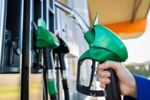 Νέα αναταραχή στην ενέργεια μετά τα χτυπήματα στη Μέση Ανατολή – Πίεση σε φυσικό αέριο, πετρέλαιο και καύσιμα