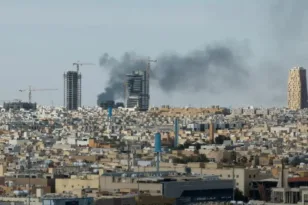 Σαουδική Αραβία: 2 νεκροί από στρατιωτικό βλήμα σε κατοικημένη περιοχή