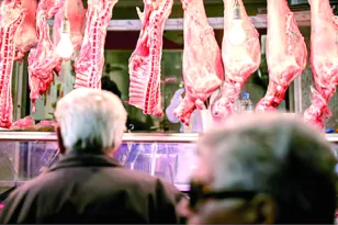 Πάτρα: Πάσχα με «φρένο» στην αγορά – Καθεστώς… ακινησίας και αβεβαιότητας από τους καταναλωτές