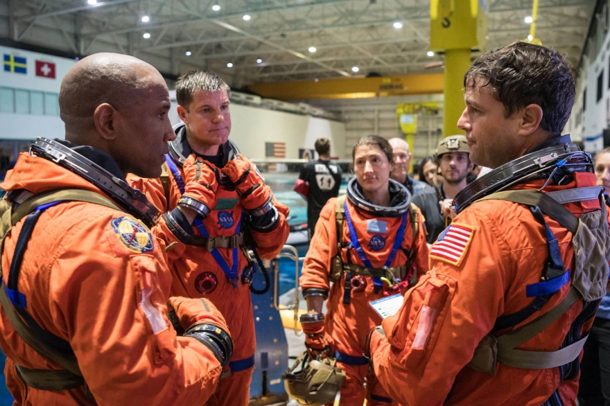 Γιατί η NASA επιστρέφει στη Σελήνη: Οι ημερομηνίες για την Artemis II, οι δοκιμές και τα ρίσκα