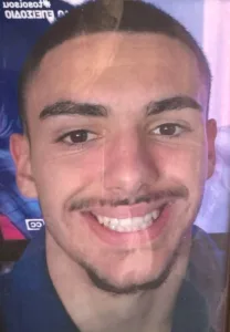 «Καλό ταξίδι, παλικάρι μου» ράγισαν και οι πέτρες στο τελευταίο «αντίο» στον 18χρονο Μάκη, ΦΩΤΟ