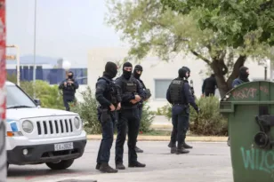 Εκτεταμένη επιχείρηση της ΕΛΑΣ σε καταυλισμούς και περιοχές της Ηλείας – 14 συλλήψεις και δεκάδες έλεγχοι