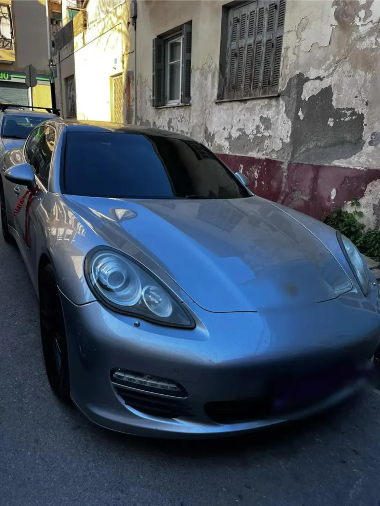 Πώς έκλεβαν τον ΕΦΚΑ και αγόραζαν πολυτελή αμάξια και σπίτια - Μοντέλα, επιχειρηματίες και TikTokers