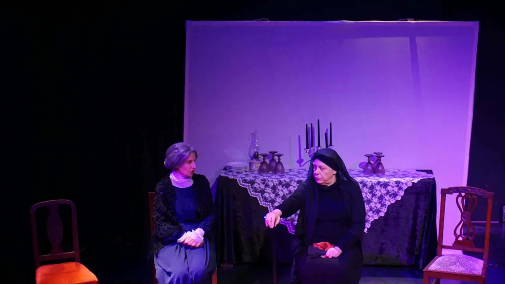 Πάτρα: Sold out για τη «Μπερνάρντα Άλμπα» – Νέα παράσταση τη Δευτέρα για την «Πρόταση» ΦΩΤΟ