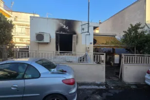 Τραγωδία στον Βόλο: Σοκάρουν οι μαρτυρίες για τις προσπάθειες απεγκλωβισμού από το φλεγόμενο σπίτι