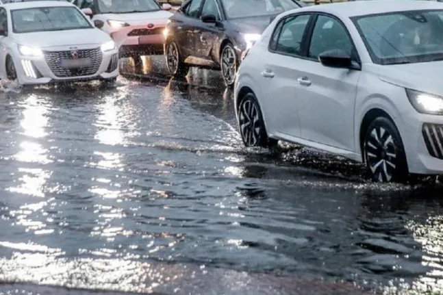 Κακοκαιρία «Erminio»: Στο «κόκκινο» η χώρα με καταιγίδες, 10 μποφόρ και πλημμύρες - Σε ποιες περιοχές