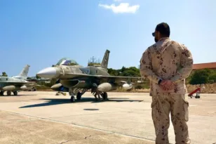 Σούδα: Ενώπιον εισαγγελέα ο Πολωνός για την υπόθεση κατασκοπείας