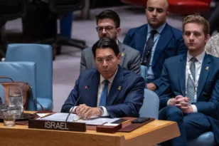 «Το χτύπημα του Ιράν στην Κύπρο είναι απελπισία, όχι στρατηγική» δήλωση με σημασία του αντιπροσώπου του Ισραήλ στον ΟΗΕ