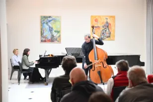 Πάτρα: Το κοντραμπάσο πήρε τον πρώτο λόγο στις «Δευτέρες στο Ωδείο»