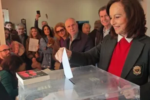 ΠΑΣΟΚ: «Ατάκα» ανατροπής από την Αννα Διαμαντοπούλου