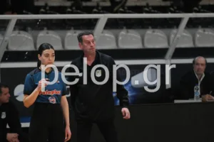 Ο Απόλλων κόντρα σε προβλήματα έκανε τη δουλειά με τη Σαρωνίδα