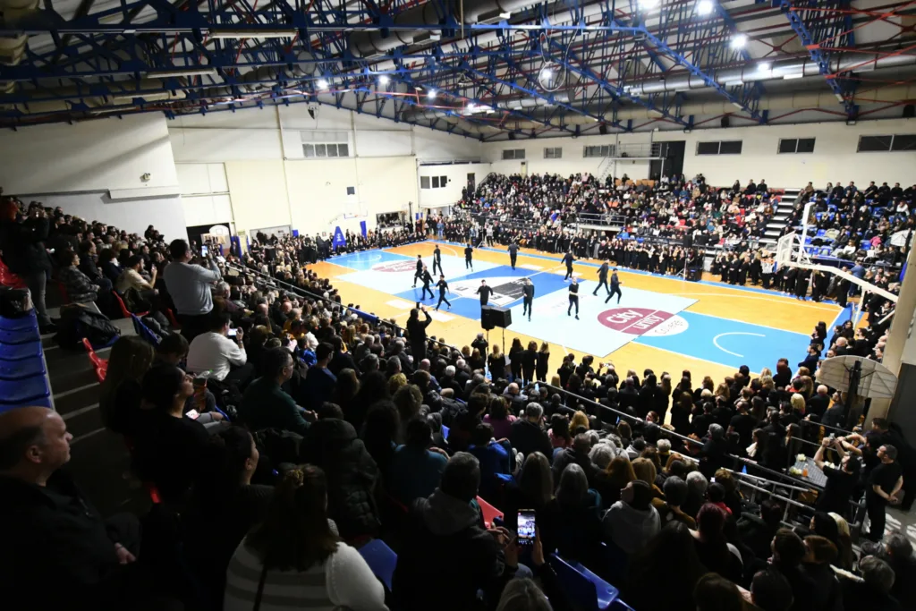 Γιορτή της άνοιξης από το Χορευτικό Τμήμα του Δήμου Πατρέων την Κυριακή