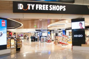 Επεισόδιο στο «Ελ. Βενιζέλος»: Άνδρας σε αμόκ «έσπασε» τα πάντα στο Duty Free