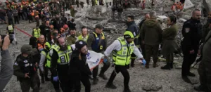 Πόλεμος στη Μέση Ανατολή: Αντεπίθεση του Ιράν σε Ισραήλ, Κουβέιτ, ΗΑΕ με 13 νεκρούς