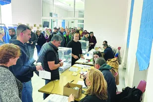 «Τα μυστικά» στην εκλογή συνέδρων του ΠΑΣΟΚ στην Αχαΐα: Πώς ψήφισε ο νομός και τι λένε τα μπλοκ