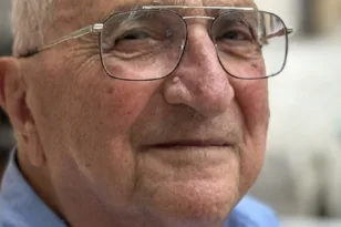 Πέθανε ο Εμμανουήλ Μαυρομμάτης – Σημαντική απώλεια για τον εικαστικό και ακαδημαϊκό κόσμο