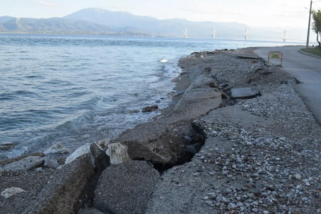 Πάτρα - Έλος Αγυιάς: Ετήσια μάχη με τη διάβρωση – Ζητείται μόνιμη λύση για την παραλιακή ζώνη