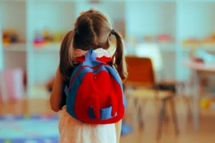 ΟΠΕΚΑ: Ολοκληρώθηκε ο πρώτος κύκλος αιτήσεων για το Επίδομα Παιδιού 2026