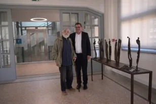 Πάτρα: Τον σπουδαίο γλύπτη Μεμά Καλογηράτο υποδέχθηκε ο Κώστας Πελετίδης