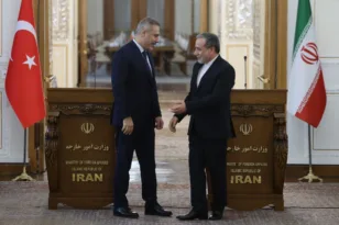 Εβγαλε πολλές ειδήσεις η συνέντευξη του Τούρκου υπουργού Εξωτερικών Χακάν Φιντάνν