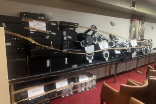 Κύκλωμα με «φρουτάκια»: «Εξαγωγές» του 55χρονου Πατρινού στην Αθήνα – Πώς «έπεφτε κατσαβίδι» στα μηχανήματα