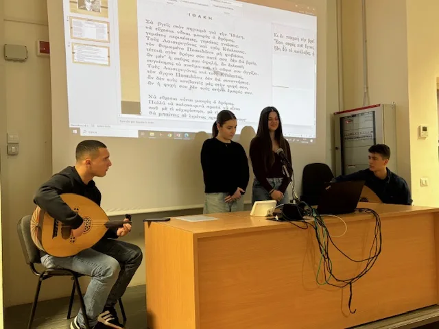 Μαθητές του 3ου ΓΕΛ Πύργου στο Πανεπιστήμιο La Sapienza της Ρώμης – Παρουσίασαν εργασίες για τον Καβάφη ΦΩΤΟ