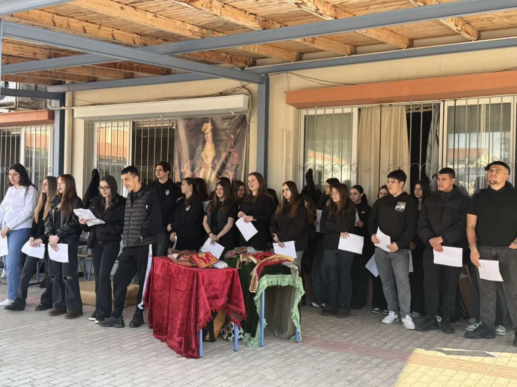 Στο ΓΕΛ Ρίου το 1821 βγήκε από τα βιβλία και πέρασε μπροστά στα μάτια των μαθητών ΦΩΤΟ